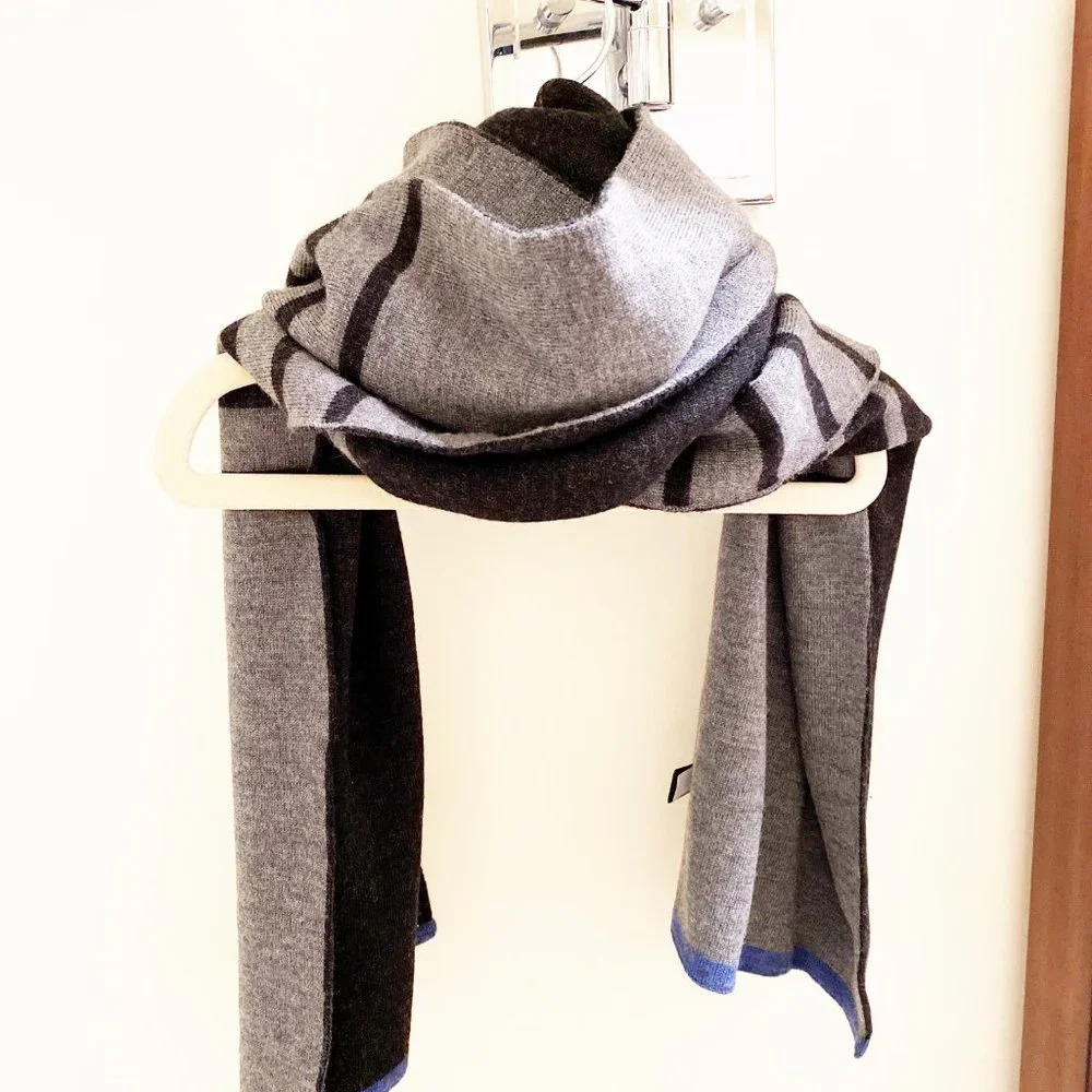 Banana Republic Reversible Scarf